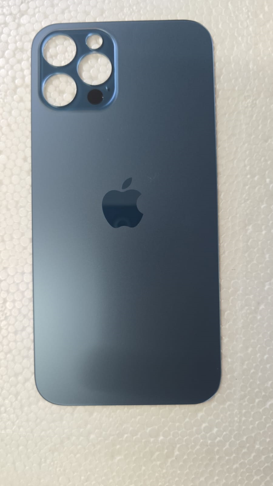Tapa de Iphone 12 Pro Azul Big Hole