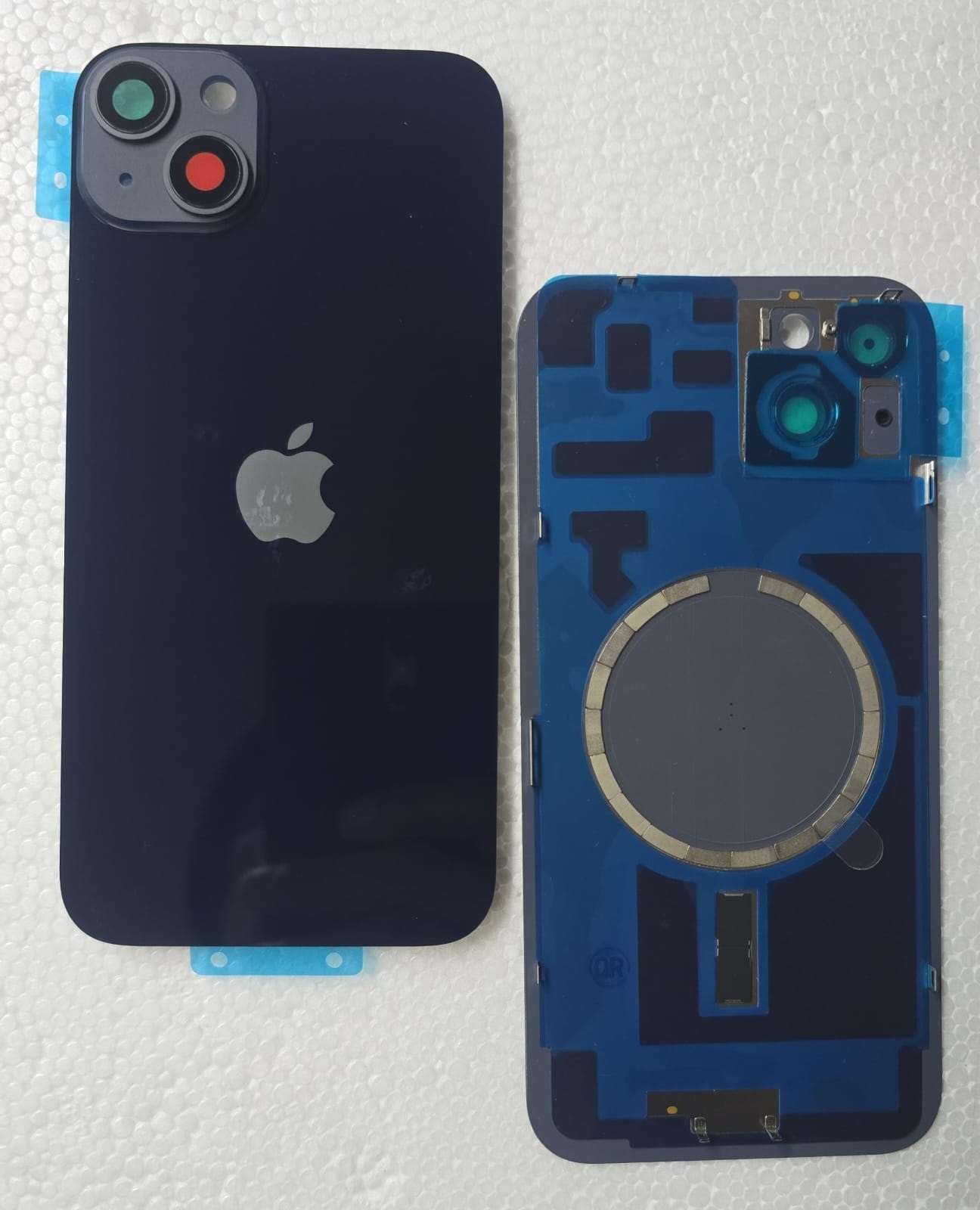 TAPA de IPHONE 14 Plus Negro con Anclajes