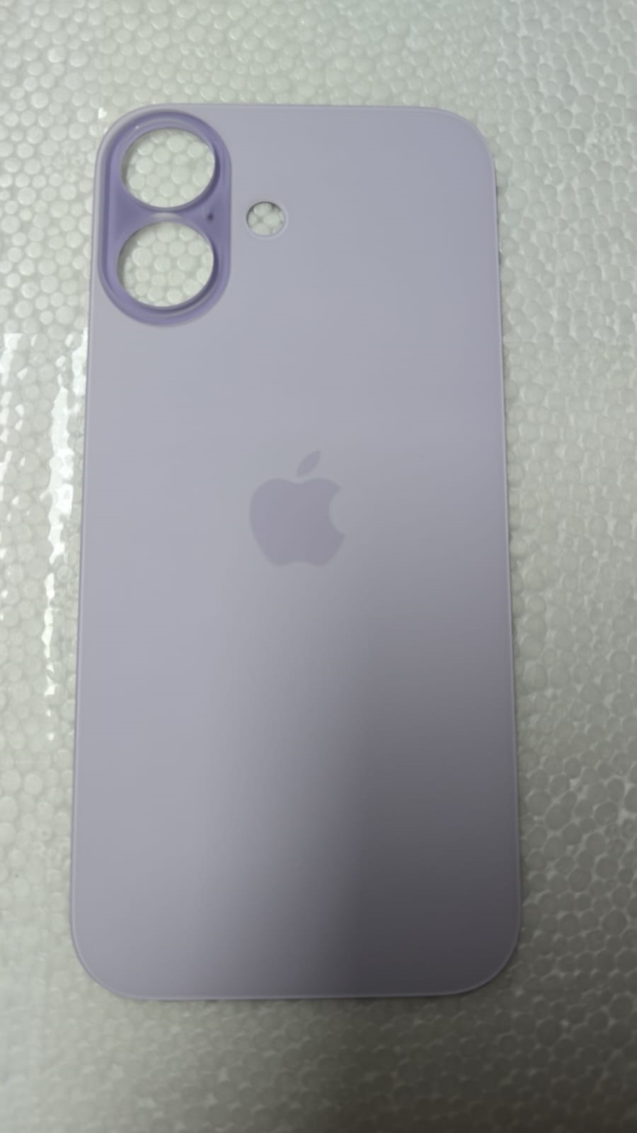 Tapa de Iphone 17 Violeta Big Hole