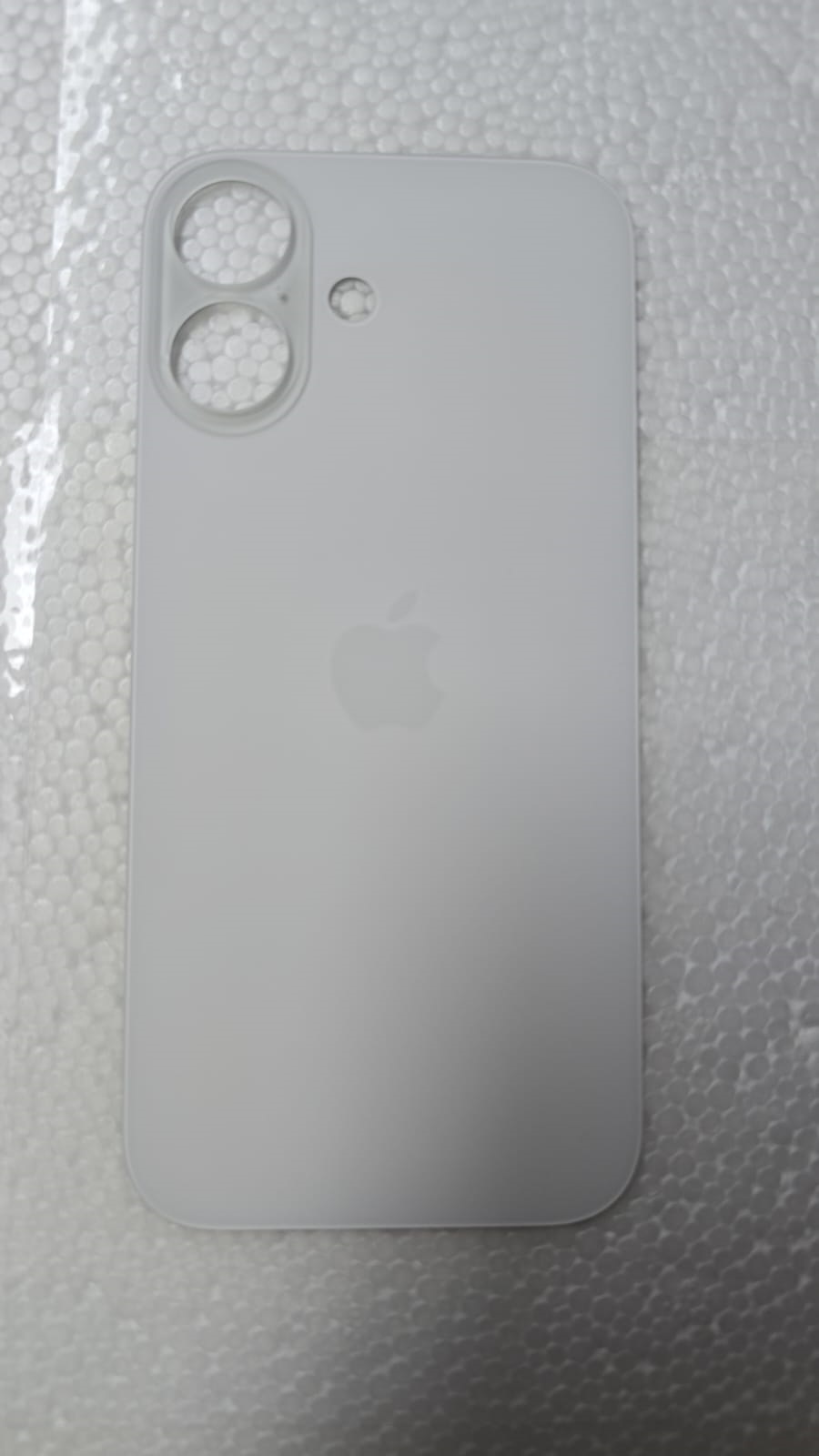 Tapa de Iphone 17 Blanco Big Hole