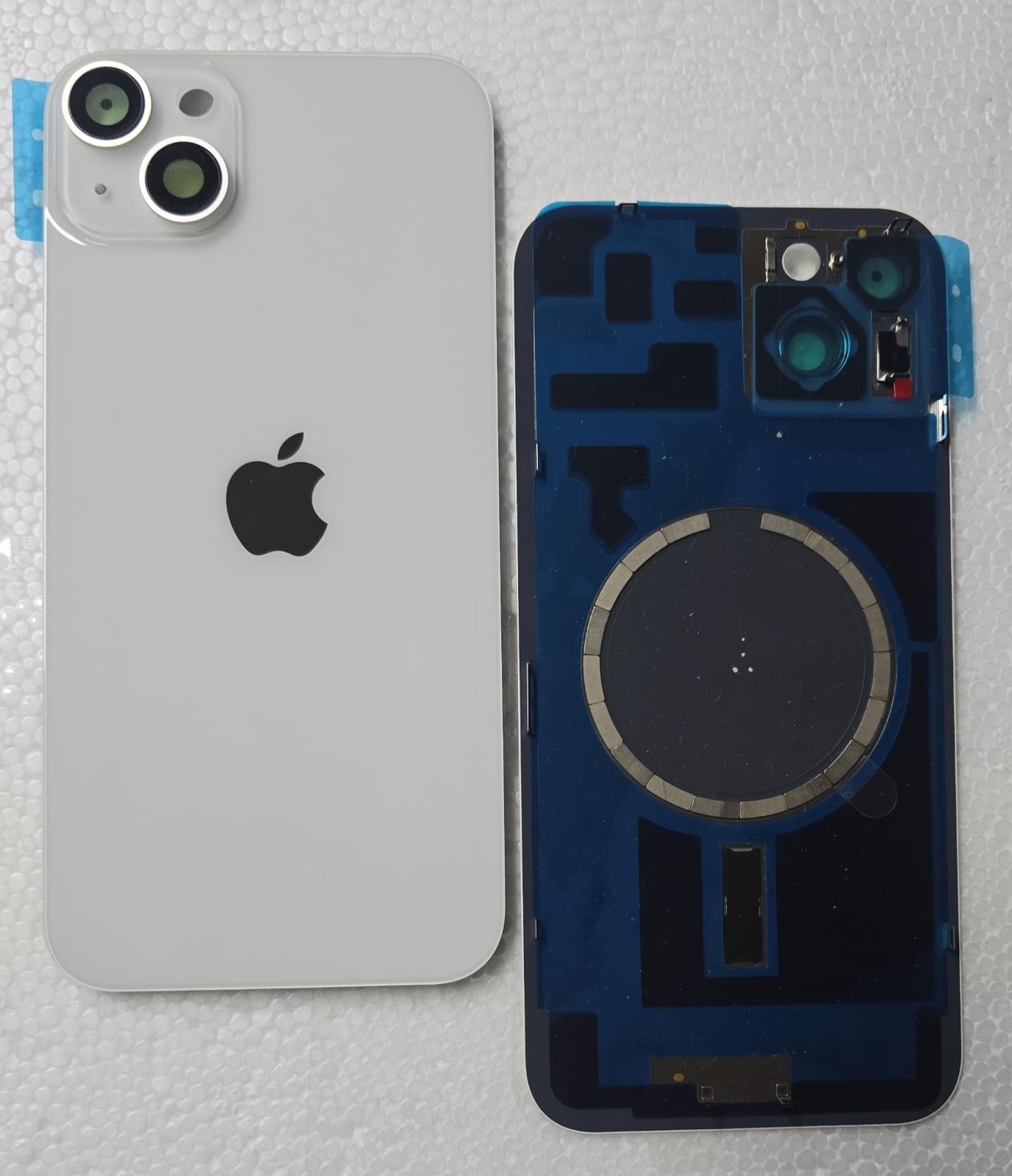 TAPA de IPHONE 14 Plus Blanco con Anclajes
