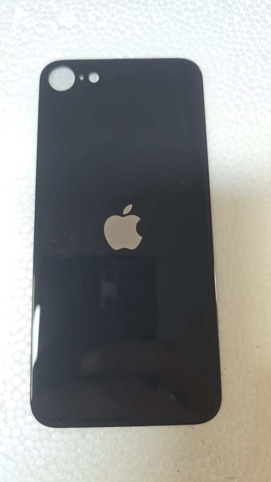 Tapa de Iphone SE 2020 Negro Big Hole